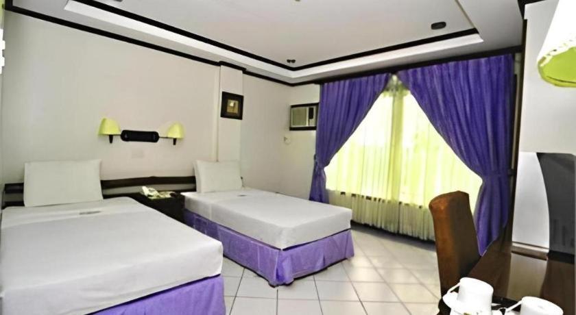 Soledad Suites Panglao Exterior foto