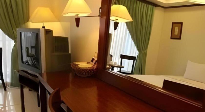 Soledad Suites Panglao Exterior foto