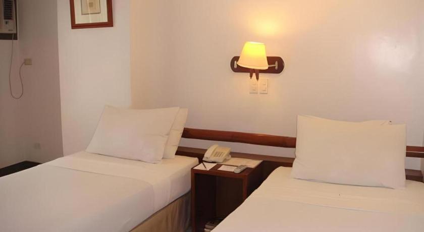 Soledad Suites Panglao Exterior foto